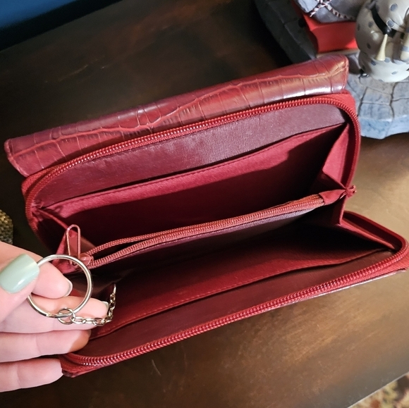 Small Handbag & Large Wallet - Picture 8 of 10